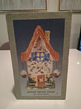 NIB Vintage Lincolnshire Ceramic House Night Light Cottage Hanging Baskets